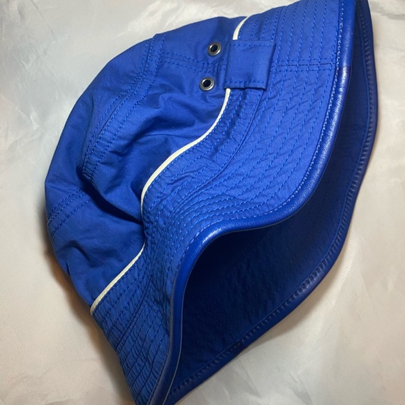 Coach blue bucket crusher hat- medium